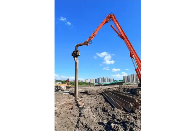 Excavator Mounted Vibratory Hammer - Image 2